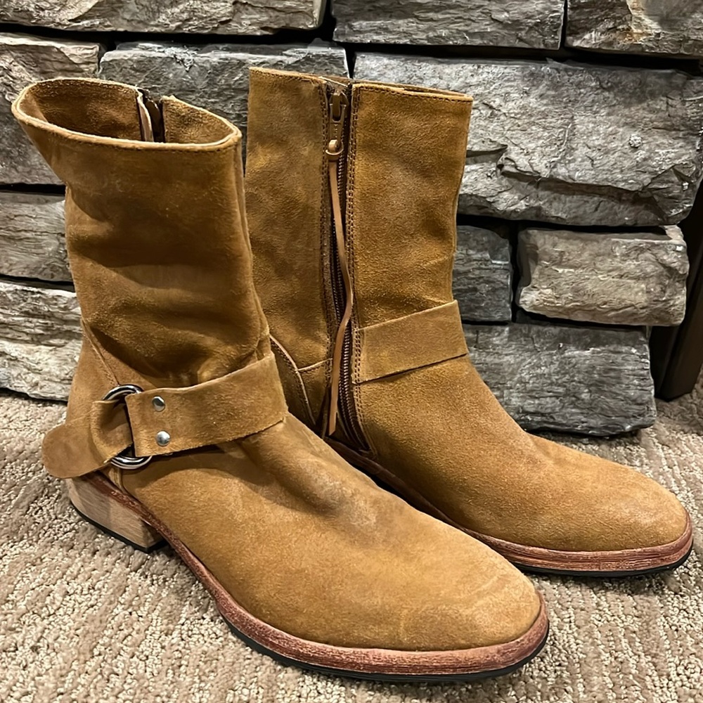 FREE PEOPLE • Vienna Ankle Boot • Size 40 • GUC